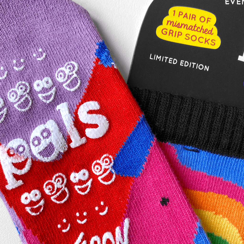 SILLY & SERIOUS DAD OR MOM AND ME PERSONALITIES SOCK SET - 40daY40nighT